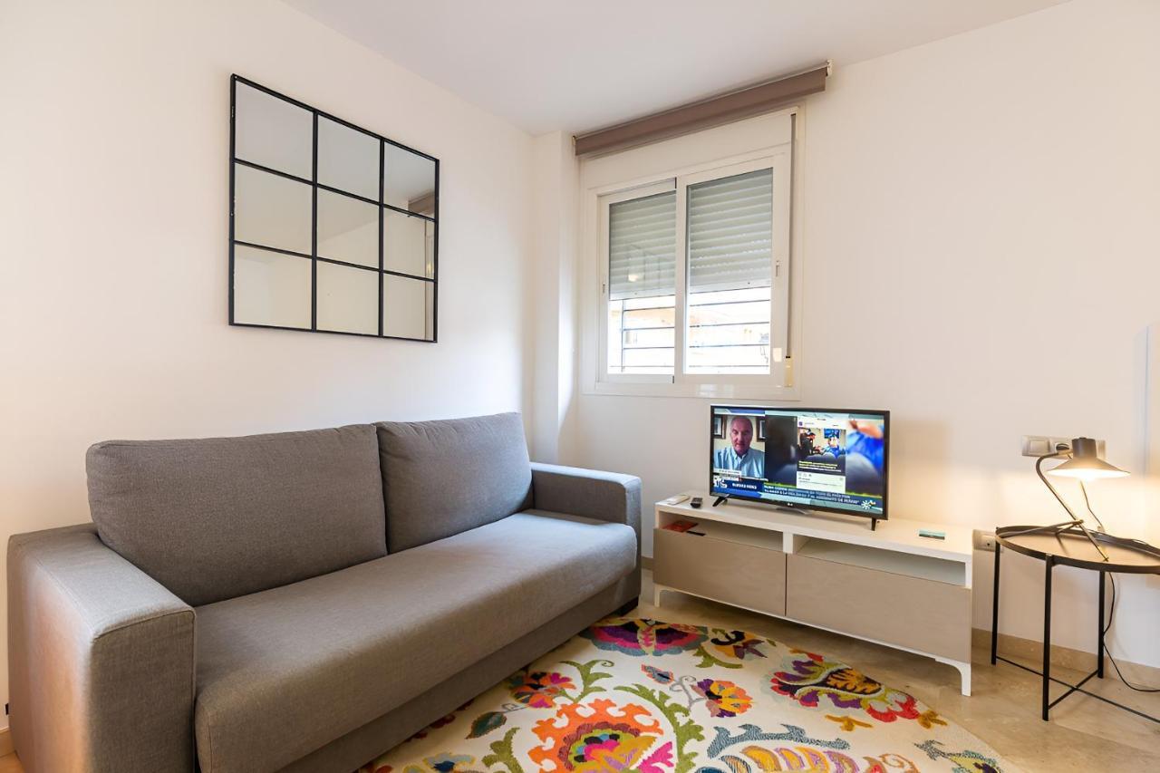 Teatro Suites Malaga City Flat Exterior photo