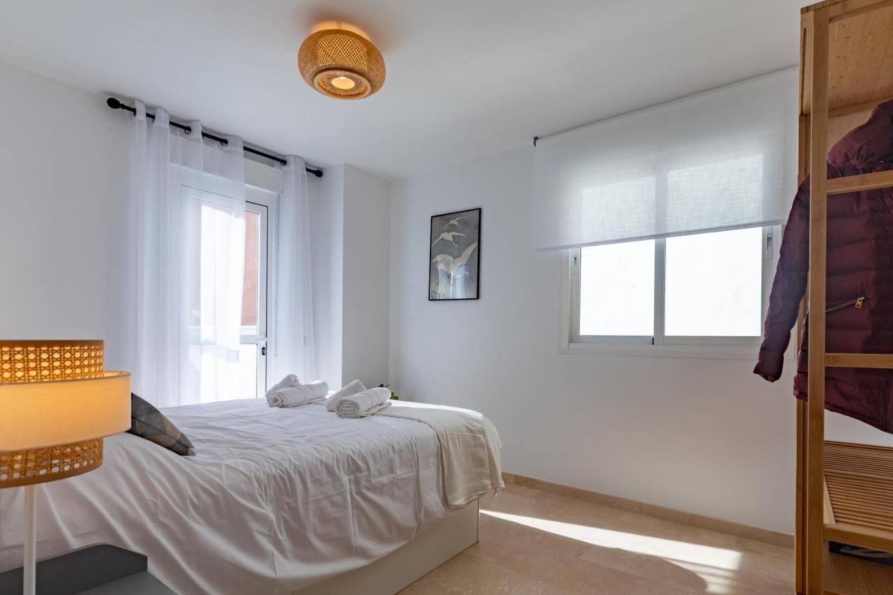 Teatro Suites Malaga City Flat Exterior photo