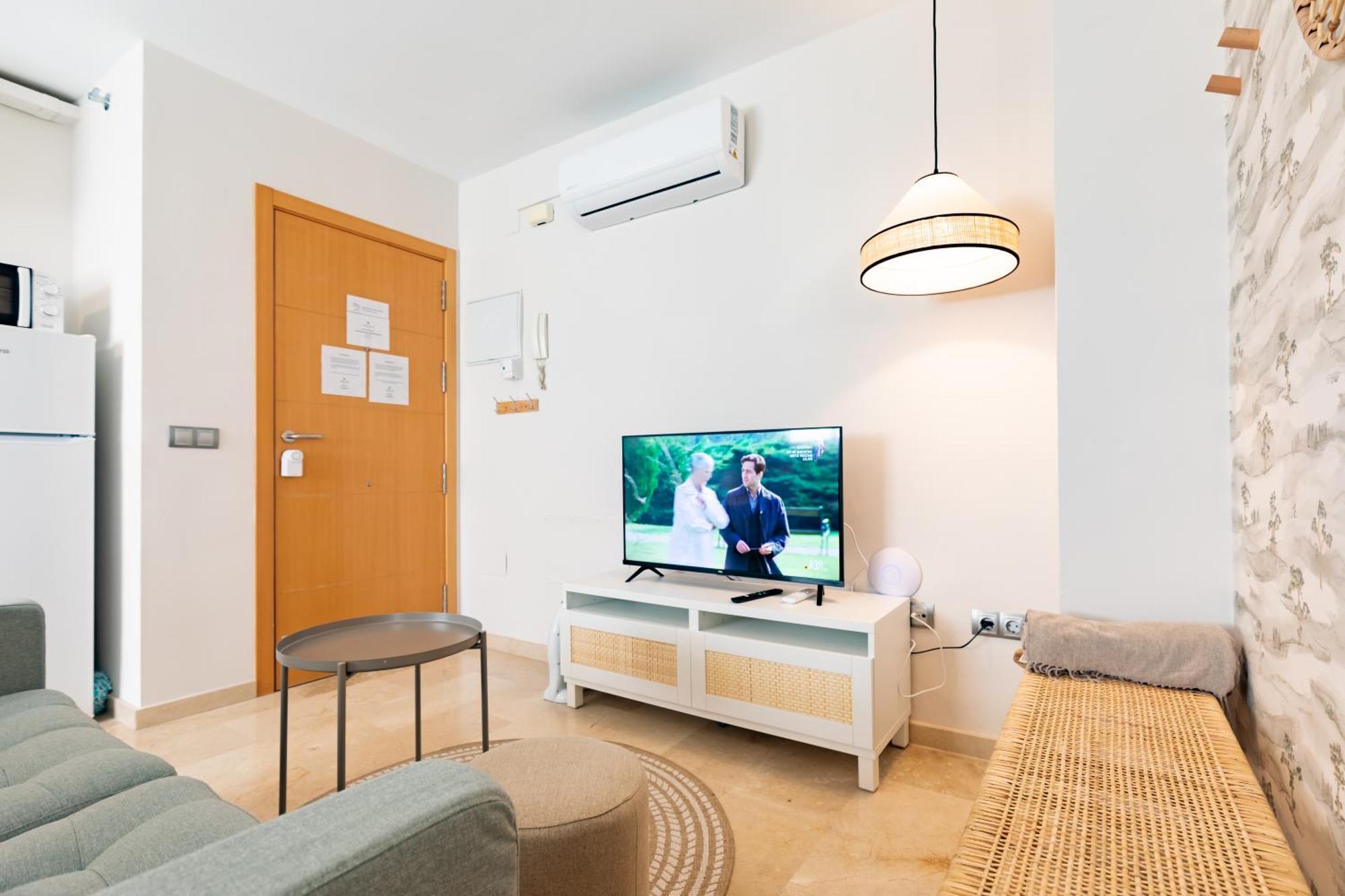 Teatro Suites Malaga City Flat Exterior photo