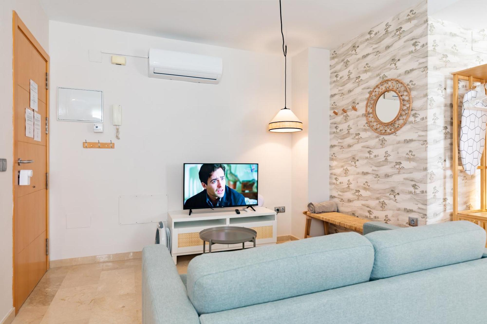 Teatro Suites Malaga City Flat Exterior photo