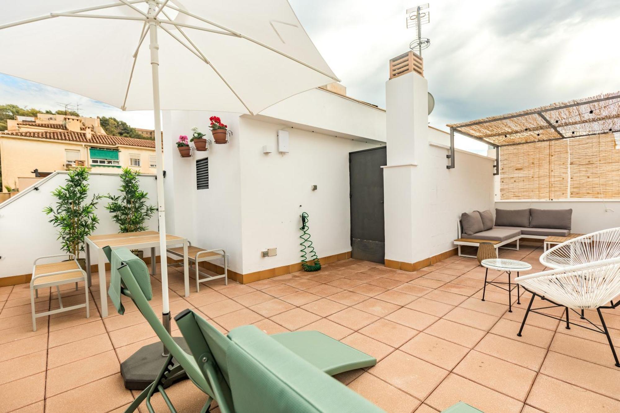 Teatro Suites Malaga City Flat Exterior photo